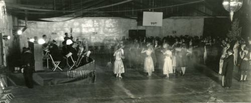 Formal dance, Pomona College