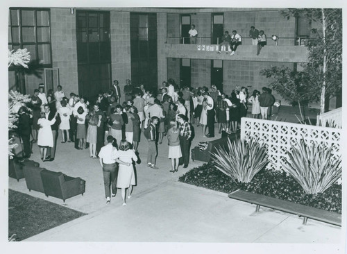 Dance, Harvey Mudd College