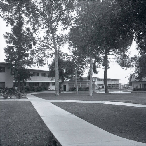 Berger Hall, Claremont McKenna College