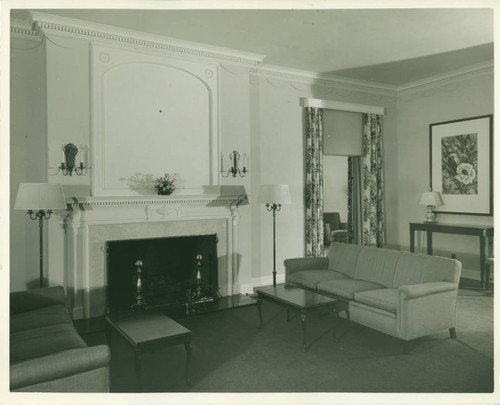 Mudd/Blaisdell Hall living room, Pomona College