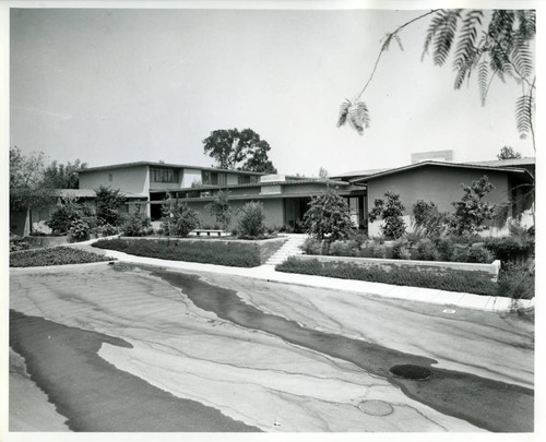 Kimberly and Wilbur Halls, Scripps College