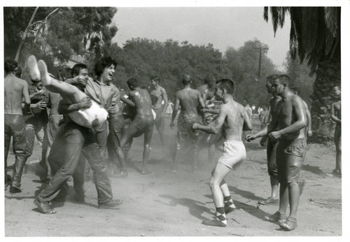 Class competition, Pomona College