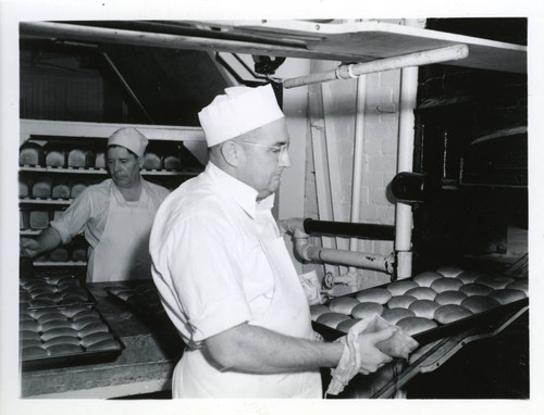 Claremont Inn bakery, Pomona College