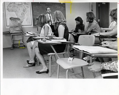 Students in class, Pitzer College