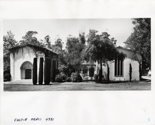 Denison Library and Jaqua Quad, Scripps College