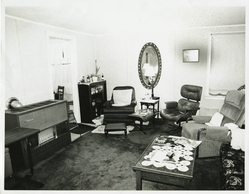 Living room, Padelford house