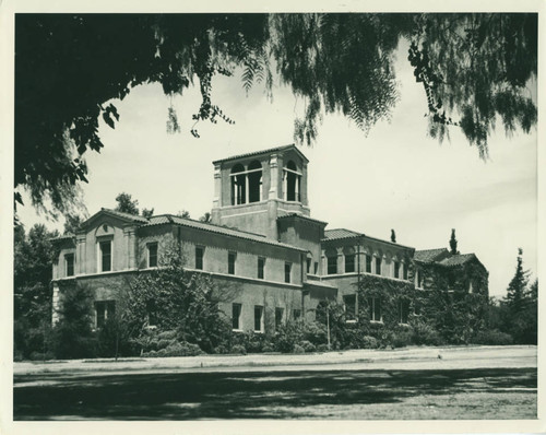 Sumner Hall, Pomona College