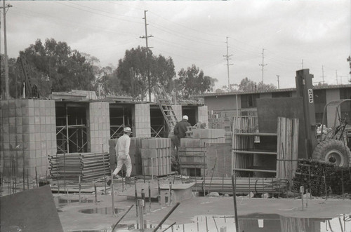 Marks Hall construction, Harvey Mudd College