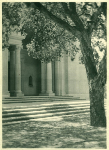 Bridges Hall of Music entrance, Pomona College