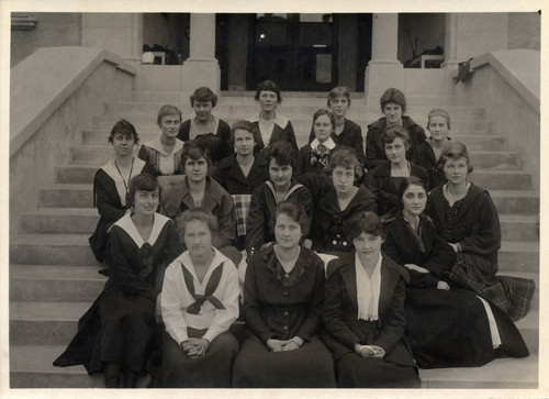 Alpha Kappa members, Pomona Collge