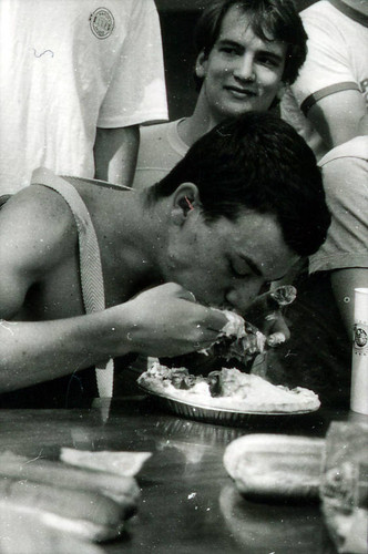 Pie eating contest, Harvey Mudd College