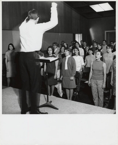 Choir rehearsal, Scripps College