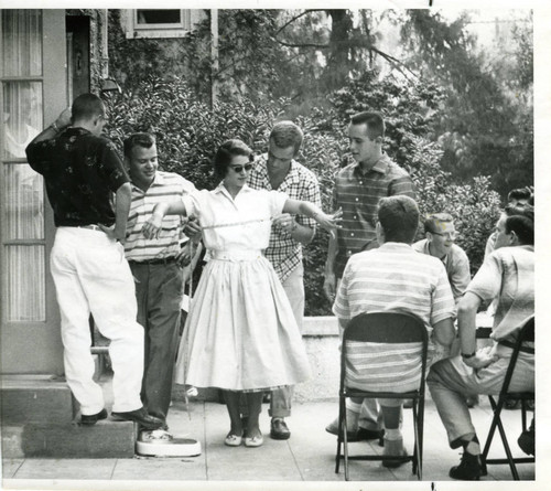 Measuring freshmen girls, Pomona College