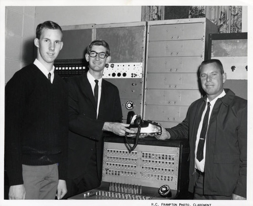 KSPC radio station studio, Pomona College