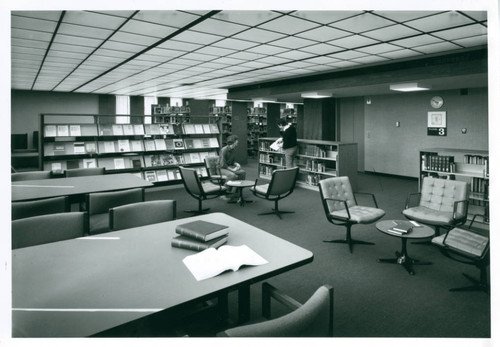 Sprague Library interior, Harvey Mudd College