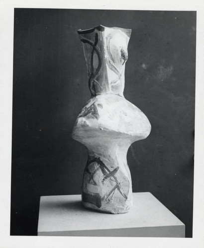 Ceramic vase, Scripps College