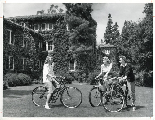 Bicycles in Harwood Court, Pomona College