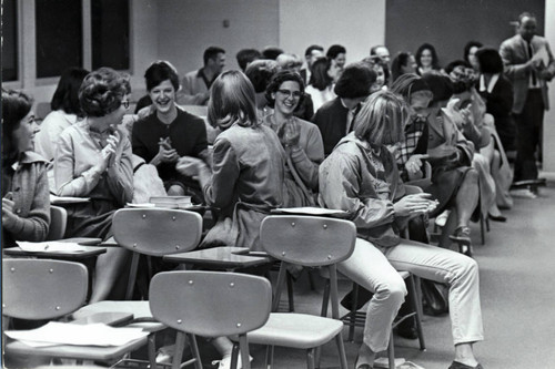 Town meeting, Pitzer College