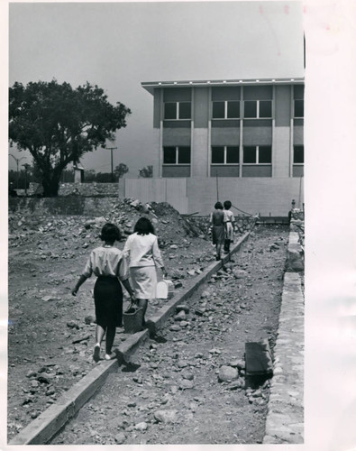 Construction site, Pitzer College