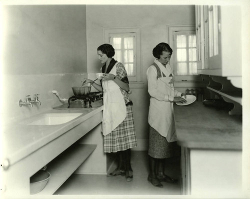 Dormitory kitchen, Pomona College