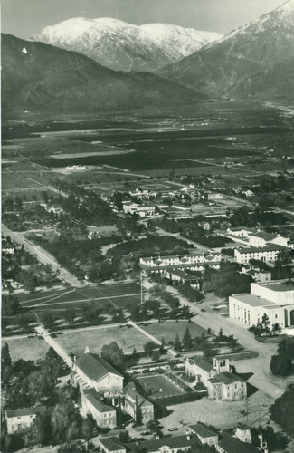 Pomona College campus and San Gabriel Mountains, Pomona College