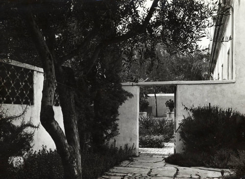 West courtyard of Grace Scripps Clark Hall, Scripps College