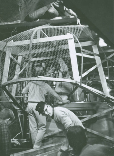 Homecoming float construction, Harvey Mudd College