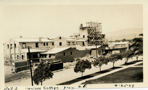 Browning Hall construction, Scripps College