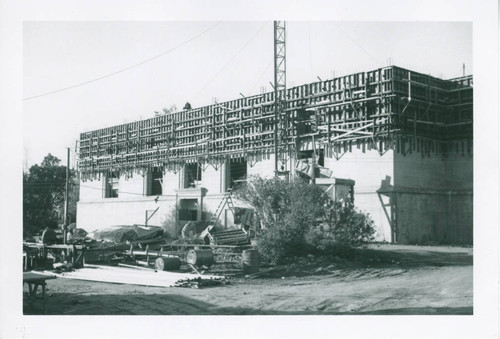 Construction of Honnold Library