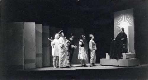 Drama production, Scripps College