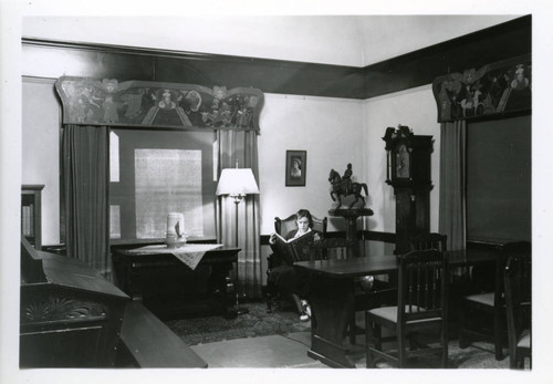 Carnegie Hall Library Westergaard Memorial Art Room, Pomona College