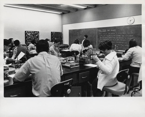 Biology lab, Scripps College