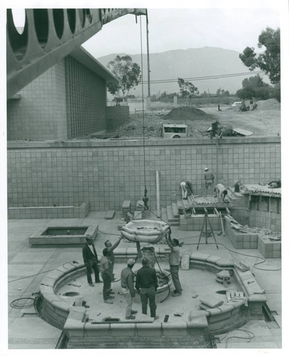 Venus fountain installation, Harvey Mudd College