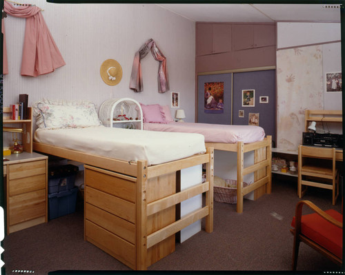 Dorm room, Claremont McKenna College