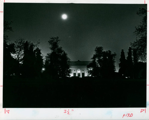 Bridges Auditorium, Pomona College