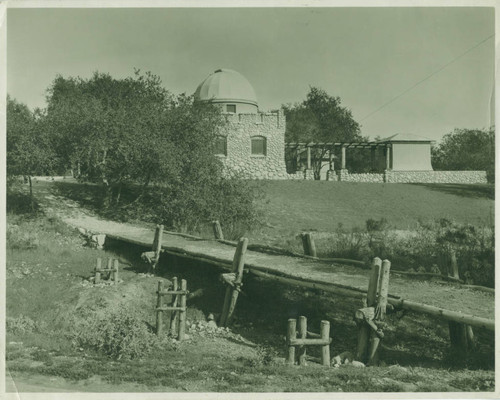 Brackett Observatory and Caesar's Bridge, Pomona College