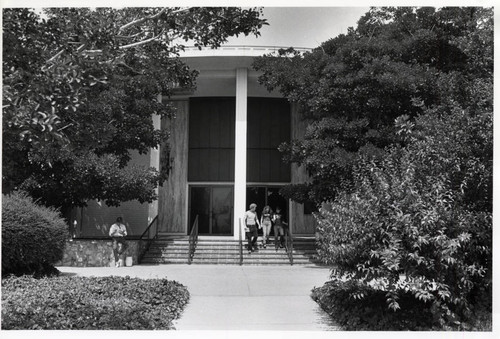 Bauer Center, Claremont McKenna College