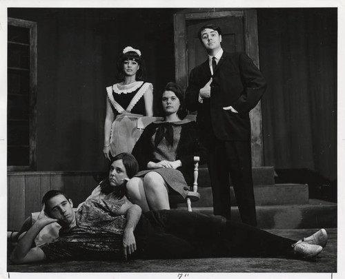 Drama production, Scripps College