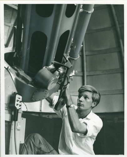 Telescope inside Brackett Observatory, Pomona College