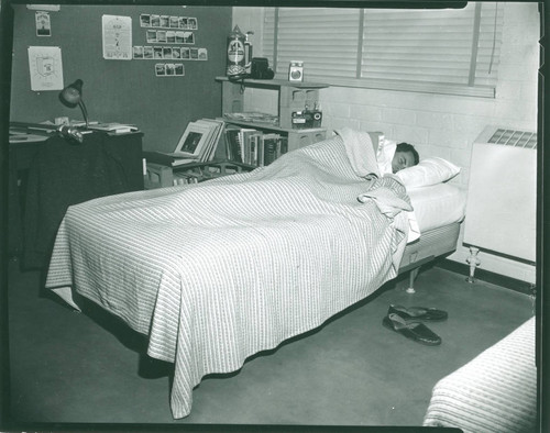 Dorm room, Claremont McKenna College