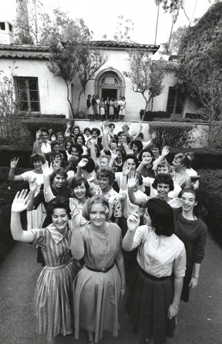 Scripps students in front of Toll hall