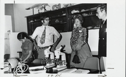 Visitors in a biology lab, Scripps College