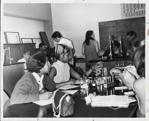 Science class, Scripps College