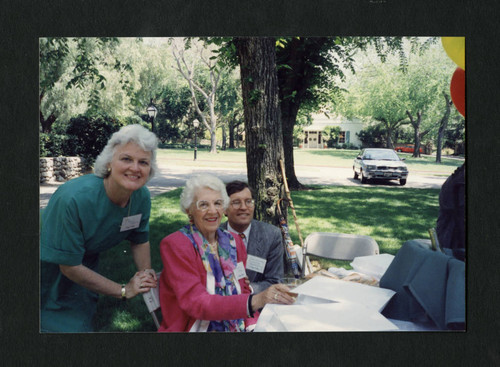 Scripps College Alumnae sitting together during an Alummnae Day celebration, Scripps College