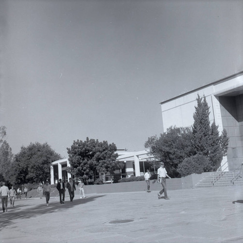 Emett Student Center and McKenna Auditorium, Claremont McKenna College