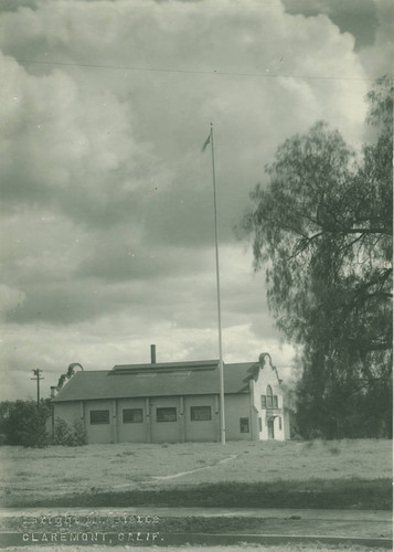 Renwick Gymnasium, Pomona College