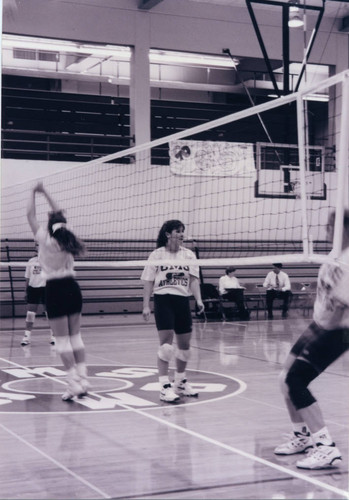 Volleyball practice, Scripps College