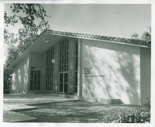 Entrance to the Pendleton Business Building, Claremont University Consortium