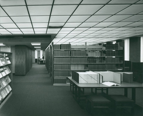 Sprague Library interior, Harvey Mudd College