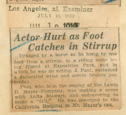 Actor hurt as food catches in stirrup